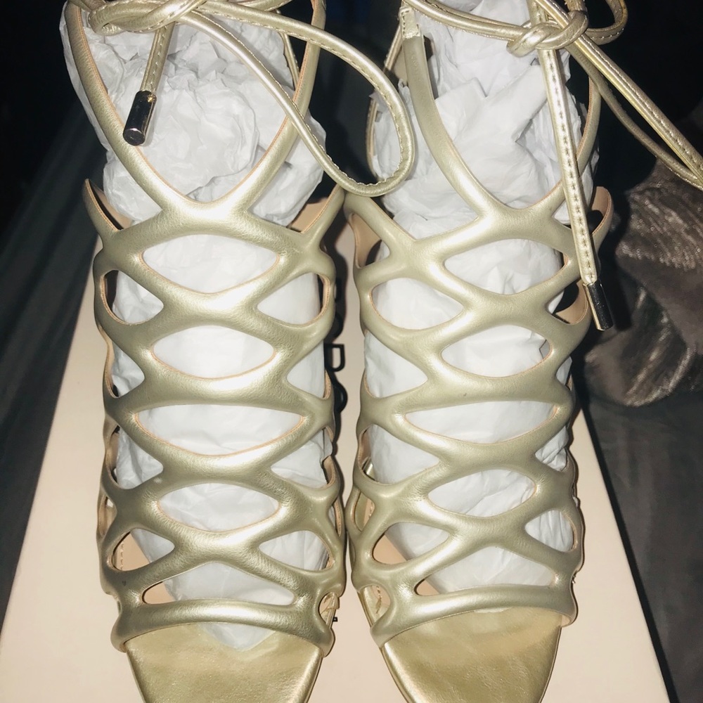 ONLY THIS WEEK!!!!! BCBG Brand new